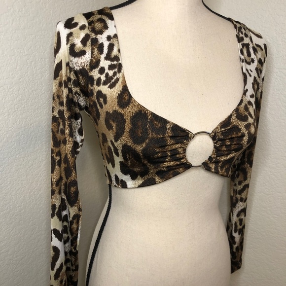 PrettyLittleThing Tan Leopard Slinky O Ring Long Sleeve Crop Top Size US-6 - Picture 9 of 14